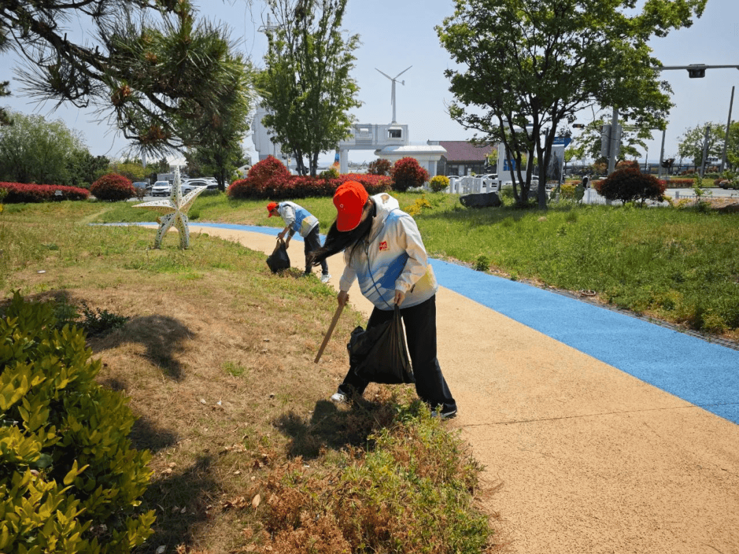 照市东港区：文明旅游树新风开元棋牌新时代文明实践丨日(图2)