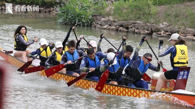 个传统佳节为何能全球圈粉无数开元ky棋牌老外也玩嗨！这(图9)