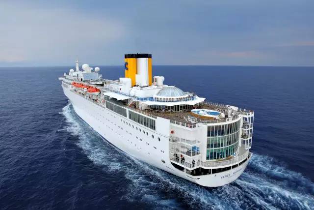 艳遇姐妹们的旅行也很精彩！开元棋牌app邮轮上没有(图2)