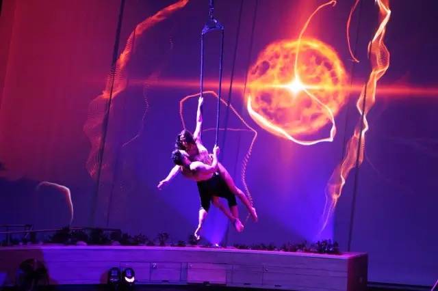 艳遇姐妹们的旅行也很精彩！开元棋牌app邮轮上没有(图13)